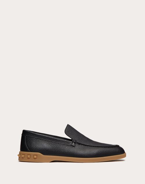 Valentino Garavani - Leisure Flows Slip-on In Grainy Calfskin - Black - Man - Loafers And Driver