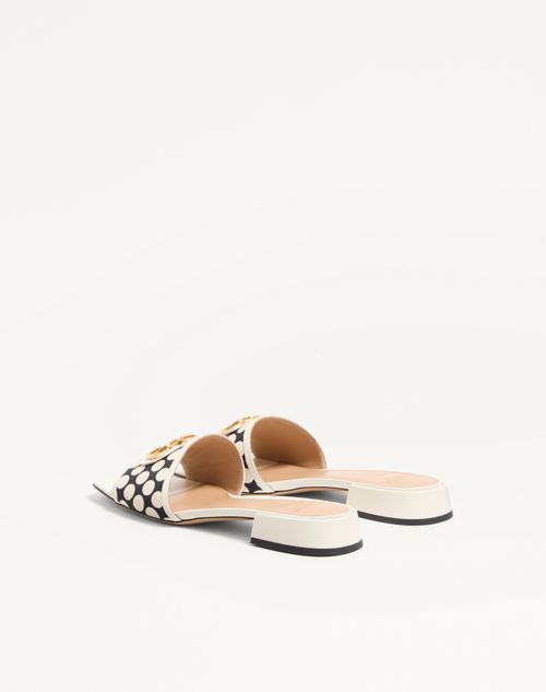 Valentino Garavani - Vlogo Signature Slide Sandal In Plus De Pois Fabric 20mm - Black/ivory - Woman - Slides And Thongs