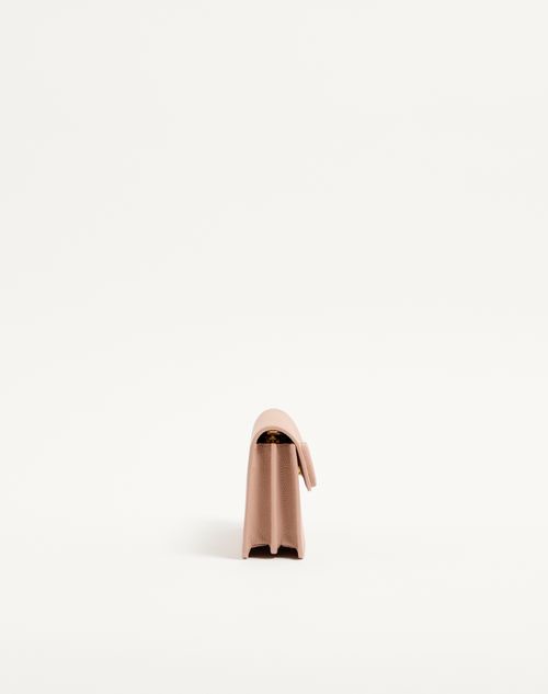 Valentino Garavani - Vlogo Signature Grainy Calfskin Wallet With Chain - Rose Cannelle - Woman - Clutches