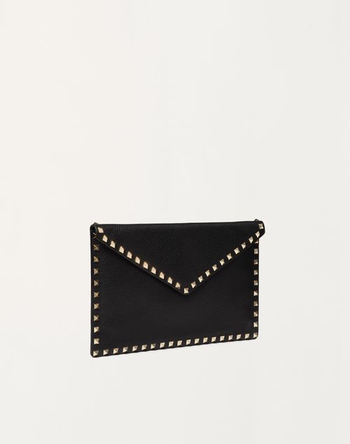 Valentino Garavani - Rockstud Grainy Calfskin Envelope Pouch - Black - Woman - Clutches