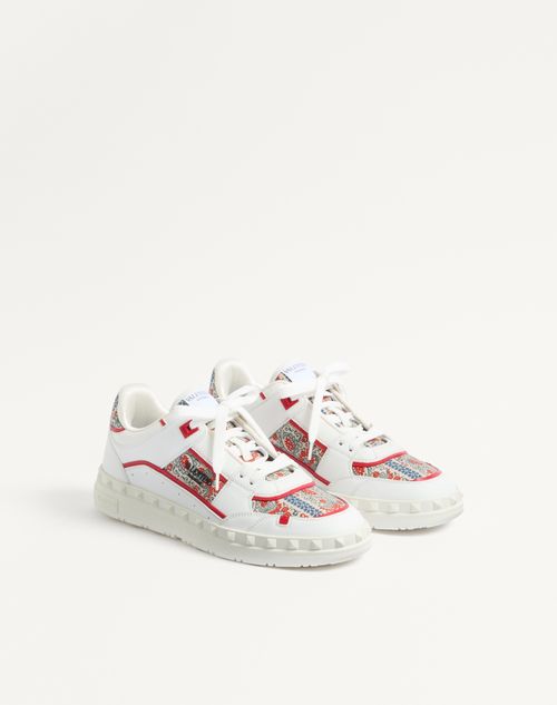 Valentino Garavani - Freedots Low-top Sneaker In Calfskin And Voyage Imaginaire Fabric - White/multicolor/coral - Man - Sneakers
