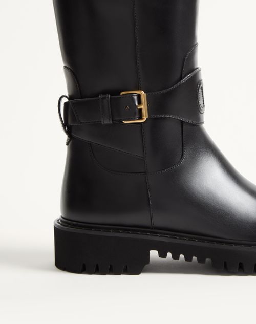 Valentino Garavani - Vlogo Signature Calfskin Boot 40mm - Black - Woman - Boots And Ankle Boots