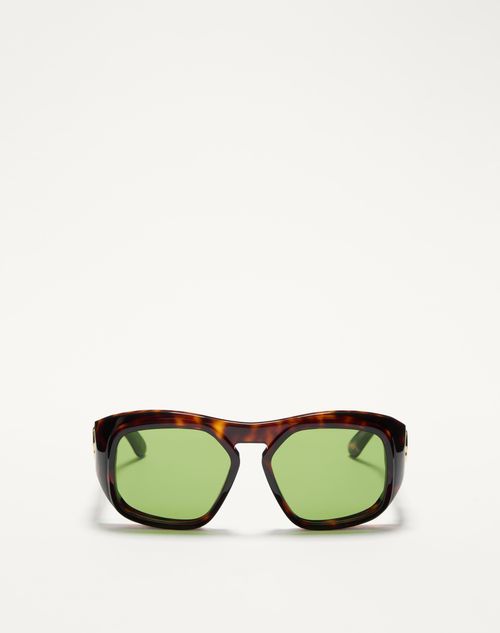  - Brown/green