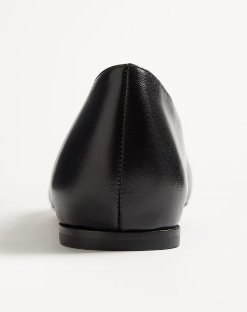 Valentino Garavani - Vlogo Signature Ballerina In Nappa - Black - Woman - Ballerinas