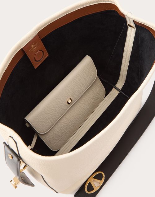 Valentino Garavani - Valentino Garavani Locker Shopping Bag In Nappa - Ivory - Woman - Totes