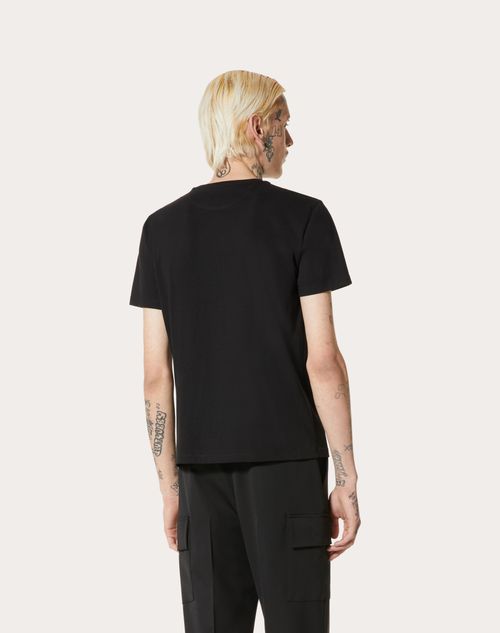 Valentino - T-shirt With Valentino Embossed - Black - Man - T-shirts And Sweatshirts