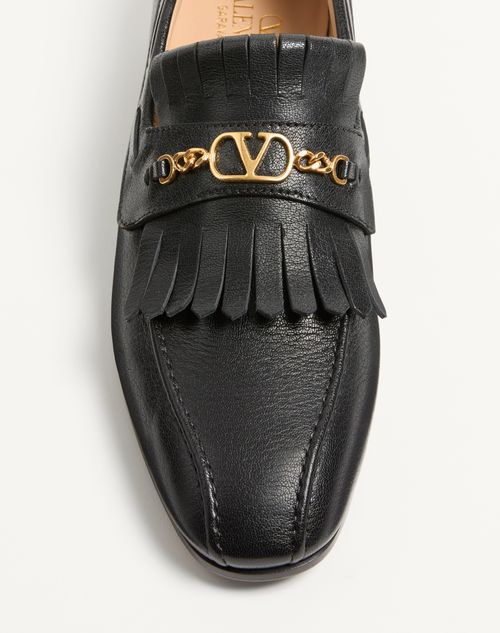 Valentino Garavani - Vlogo Signature Kidskin Loafer With Fringes - Black - Man - Loafers And Driver