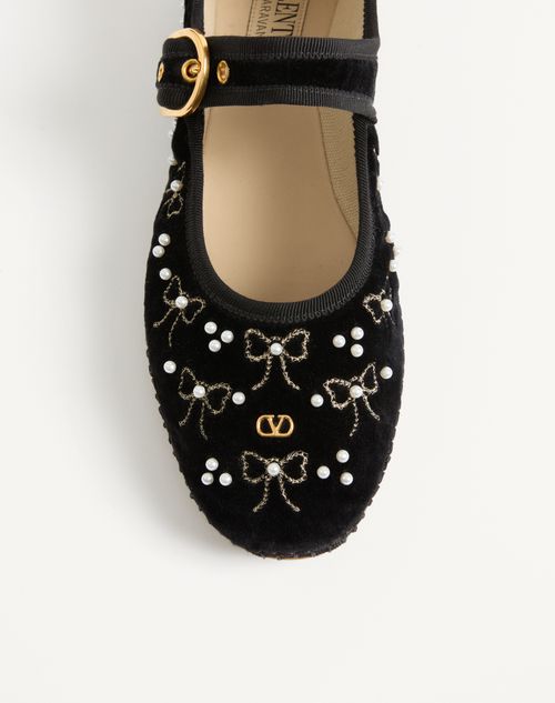 Valentino Garavani - Mary-jane Endouce Velvet Ballerina With Bow Embroidery - Black - Woman - Ballerinas