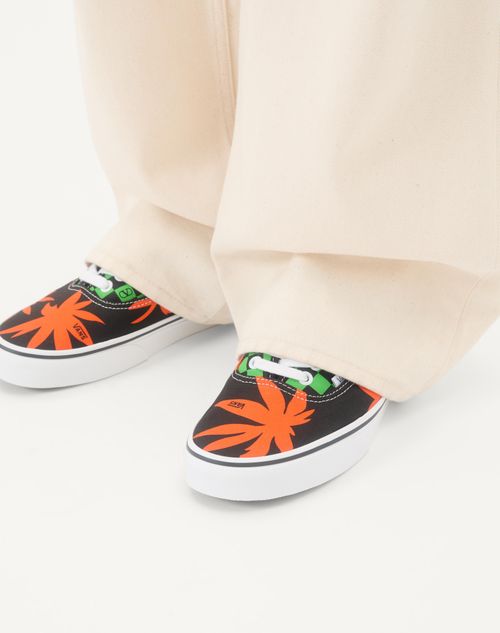 Valentino Garavani - Valentino Garavani And Vans Low-top Fabric Trainer With Vlogo Checkerboard Print And Tropical Leaves Print - Black/red/green - Man - Sneakers