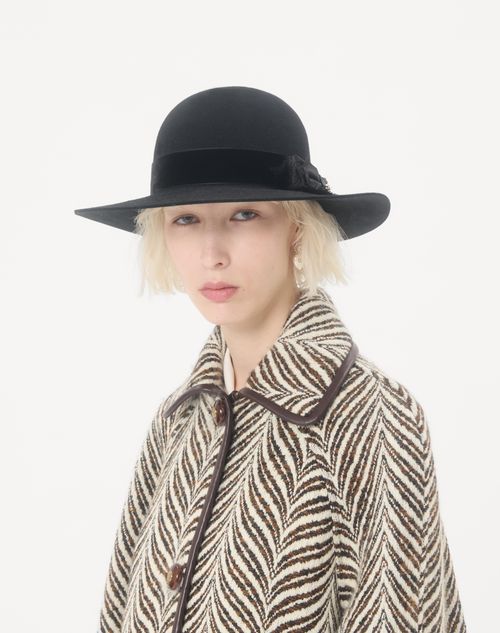 Valentino Garavani - Vlogo Signature Hat In Lapin Fabric And Velvet With Taffetas Bow - Black - Woman - Hats And Gloves