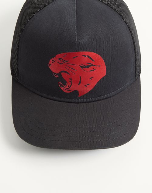 Valentino Garavani - ヴァレンティノ ガラヴァーニ Vロゴ シグネチャー パンサー プリント コットン ベースボールキャップ - ブラック/レッド - メンズ - ハット & グローブ