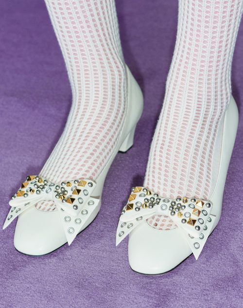 Valentino Garavani - Bowow Pump In Kidskin With Studs 45mm - Ivory - Woman - Pumps