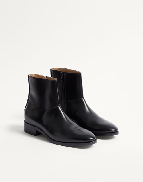 Valentino Garavani - Pat Calfskin Ankle Boot - Black - Man - Boots