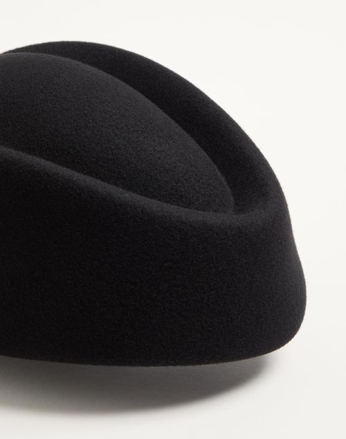 Valentino Garavani - Vlogo Signature Merino Wool Hat - Black - Man - Hats And Gloves