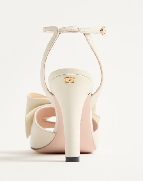 Valentino Garavani - Bowow Sandal In Kidskin 95mm - Ivory - Woman - Sandals