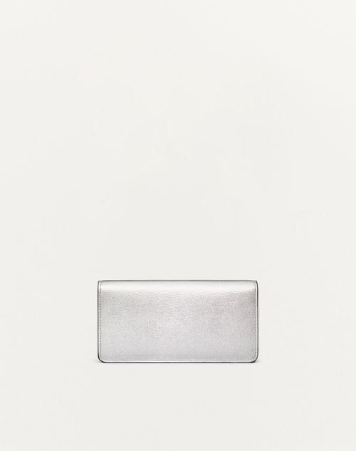 Valentino Garavani - Vlogo Signature Metallic Grainy Calfskin Wallet With Chain - Silver - Woman - Wallets And Small Leather Goods