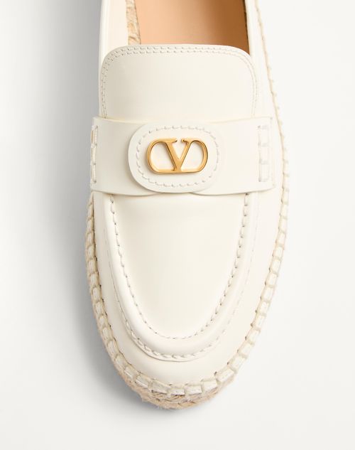 Valentino Garavani - Vlogo Signature Calfskin Loafer 20mm - Ivory/natural - Woman - Loafers & Oxford