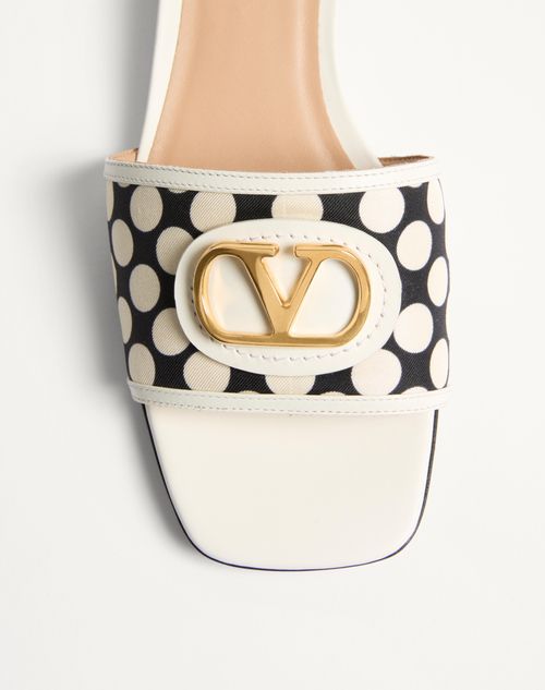 Valentino Garavani - Vlogo Signature Slide Sandal In Plus De Pois Fabric 20mm - Black/ivory - Woman - Slides And Thongs