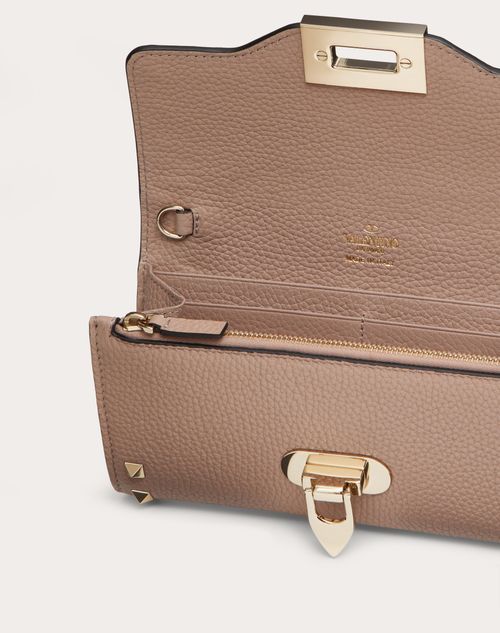 Valentino Garavani - Rockstud Grainy Calfskin Wallet With Chain Strap - Poudre - Woman - Wallets And Small Leather Goods