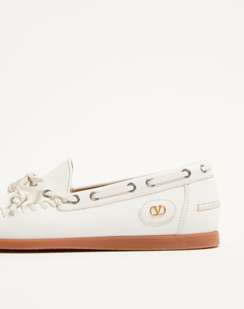 Valentino Garavani - Palm Avenue Buffalo Leather Boat Shoe - Ivory - Man - Loafers And Driver