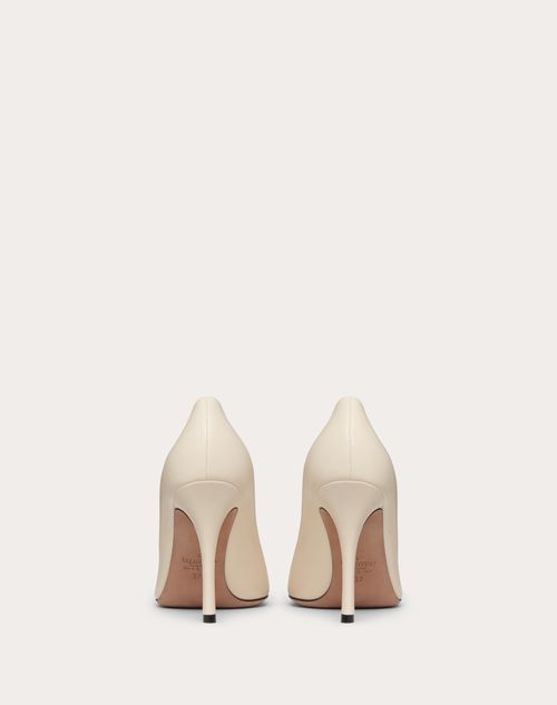 Valentino Garavani - Valentino Garavani One Stud Pump With Crystals 100mm - Light Ivory - Woman - Pumps
