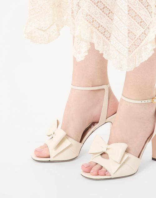 Valentino Garavani - Bowow Sandal In Kidskin 95mm - Ivory - Woman - Sandals