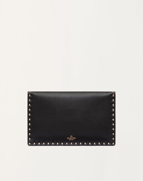 Valentino Garavani - Rockstud Grainy Calfskin Envelope Pouch - Black - Woman - Clutches