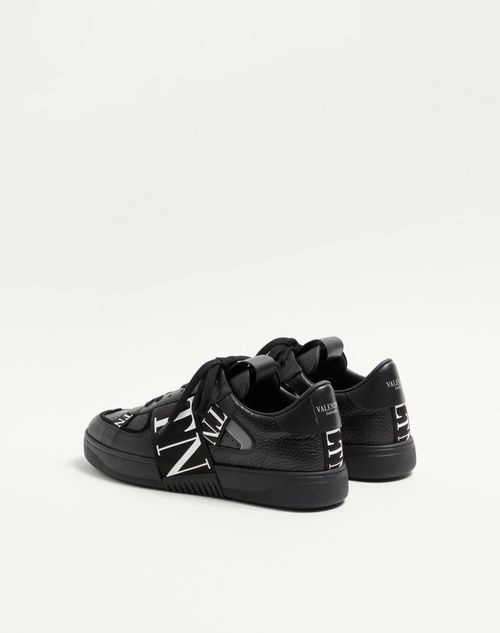 Valentino Garavani - Low-top Calfskin Vl7n Sneaker With Bands - Black - Man - Sneakers