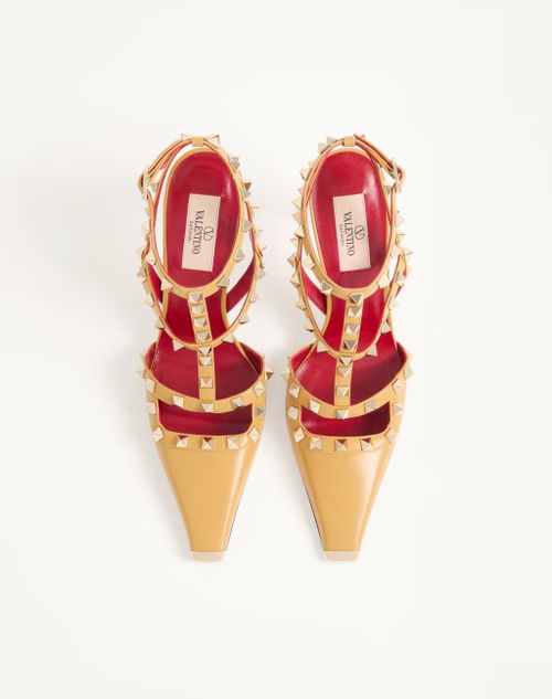 Valentino Garavani - Rockstud Kidskin Pumps 100mm - Ochre - Woman - Pumps And Slingbacks