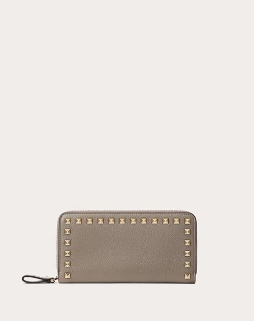 Valentino Garavani Rockstud Grainy Calfskin Zipped Wallet Woman Dove Grey Uni In Dove Grey