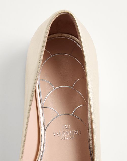 Valentino Garavani - Mary-jane Preshoes Ballerinas In Laminated Nappa With Jewel Button 20mm - Platinum/crystal - Woman - Ballerinas