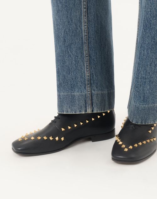 Valentino Garavani - Zapato Derby Rockstud De Cabritilla - Negro - Hombre - Zapatos De Cordones