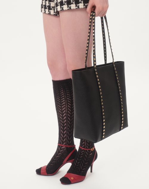 Valentino Garavani - Valentino Garavani Rockstud Shopping Bag In Grainy Calfskin - Black - Woman - Totes