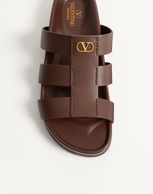 Valentino Garavani - Studshield Slide Sandal In Calfskin - Bark Brown - Man - Sandals