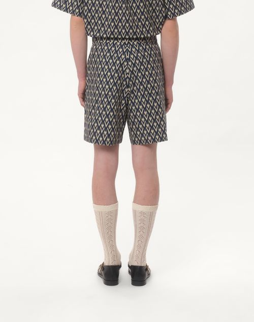 Valentino - Cotton Popeline Bermuda Shorts With Toute La V Print - Navy/cream - Man - Pants And Shorts