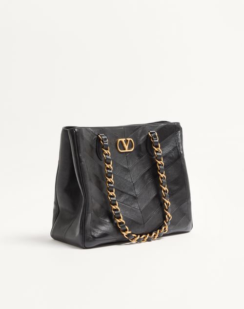 Valentino Garavani - Valentino Garavani Laseine Shopping Bag In Nappa Leather With A Chevron Pattern - Black - Woman - Totes