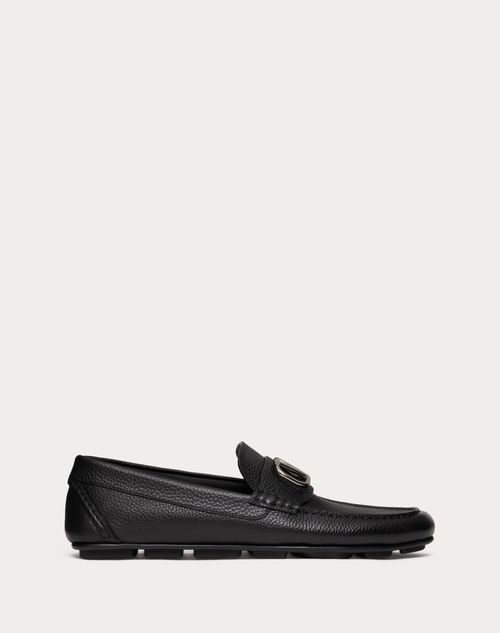 Shop Valentino Garavani Vlogo Signature Grainy Calfskin Driving Shoe In Black