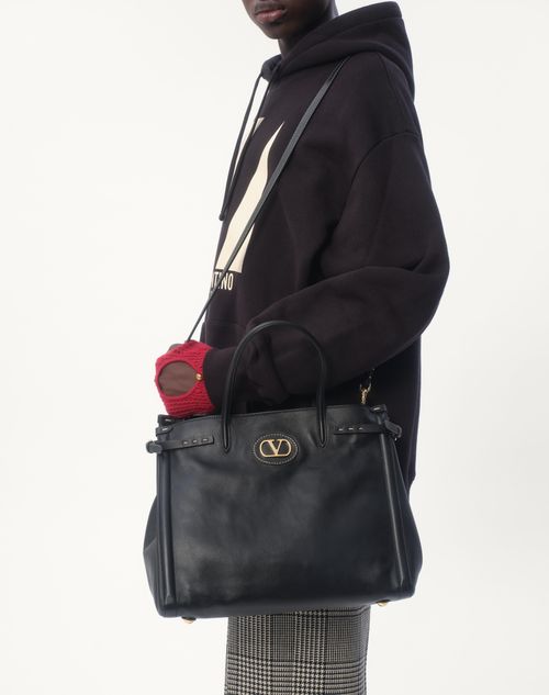 Valentino Garavani - Valentino Garavani Antibes Medium Leather Shopping Bag - Black - Man - Totes