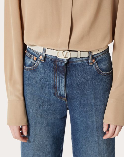 Valentino Garavani - Vロゴ シグネチャー シャイニーカーフスキン ベルト 20mm - ライトアイボリー - ウィメンズ - ベルト