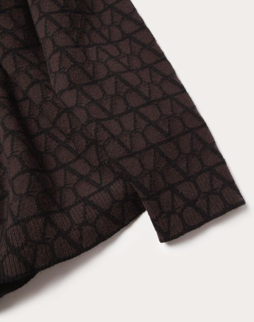 Valentino - Wool Crewneck Sweater With Toile Iconographe Pattern - Ebony/black - Man - Knitwear