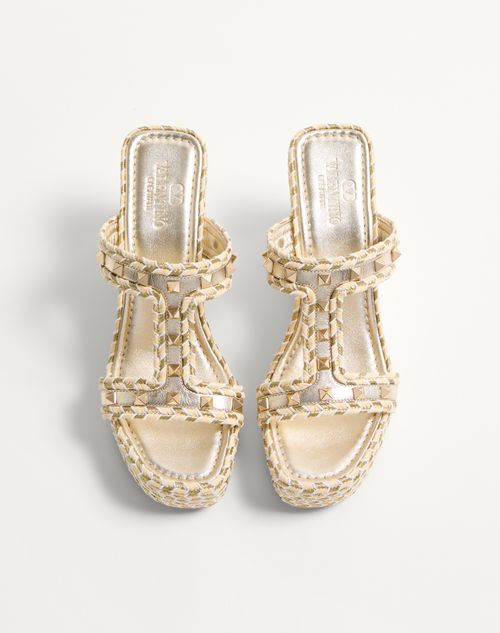 Valentino Garavani - Rockstud Laminated Nappa Wedge Sandal 90 Mm - Natural/ivory/gold/platinum - Woman - Espadrilles And Wedges