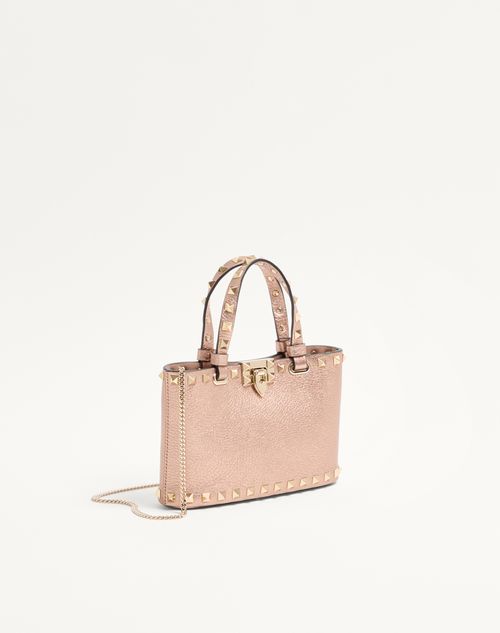 Valentino Garavani - Mini Sac Cabas Rockstud En Cuir De Veau Grainé Laminé - Rose Cannelle - Femme - Pochettes