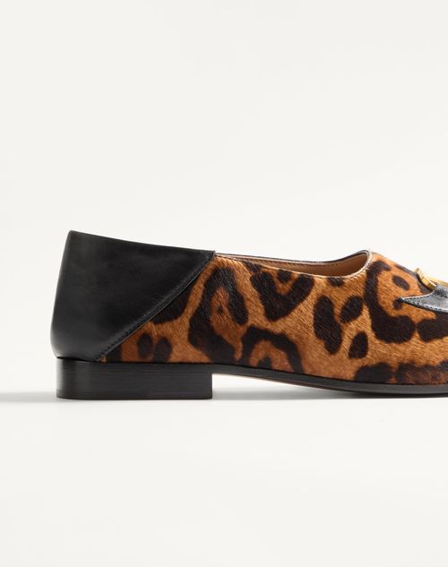 Valentino Garavani - Valentino Garavani Babouche Haircalf Loafers With Fauve Eclat Print - Animal Print - Man - Loafers And Driver