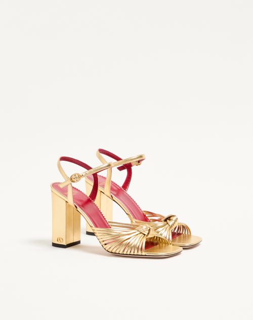 Valentino Garavani - Sandalo Annet In Nappa Laminata 90mm - Oro - Donna - Sandali
