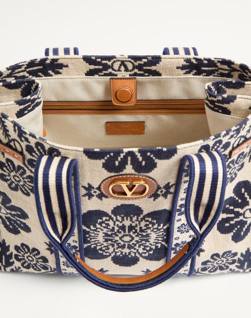 Valentino Garavani - Bolso De Mano Valentino Garavani Antibes De Jacquard - Marfil/azul Marino/natural - Mujer - Bolsos Shopping