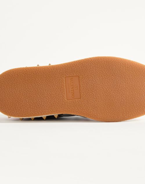 Valentino Garavani - Freedots Two-tone Sneaker In Kidskin And Nappa Calfskin With Studs Detail - Coral/multicolor - Man - Trainers