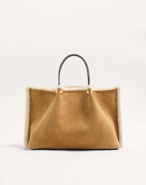 Valentino Garavani - Valentino Garavani Medium Suede Shopping Bag With Sheepskin Lining - Havana Beige - Woman - Totes