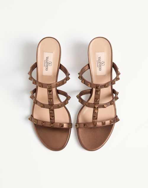 Valentino Garavani - Rockstud Metallic Calfskin Leather Slide Sandal 60 Mm - Bronze - Woman - Shoes