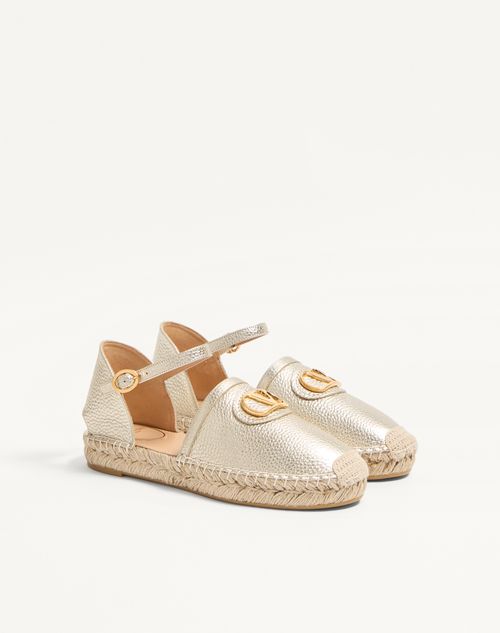 Valentino Garavani - Vlogo Signature Ballerinas Aus Laminiertem, Genarbtem Kalbsleder 25 mm - Platin - Frau - Espadrilles Und Wedges