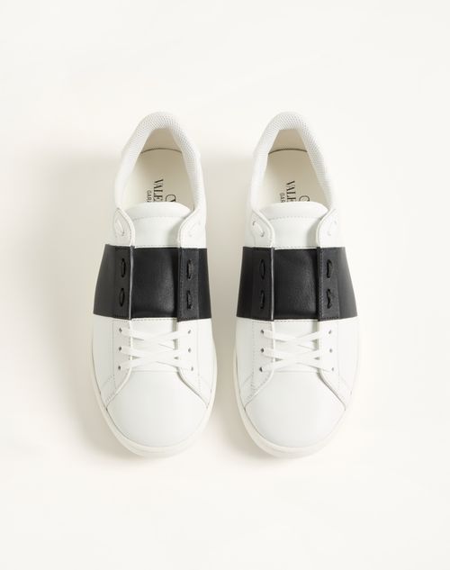 Valentino Garavani - Open Royco Trainer In Nappa Calfskin - White/ Black - Man - Trainers